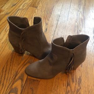 Bass Fringe Booties NWOT